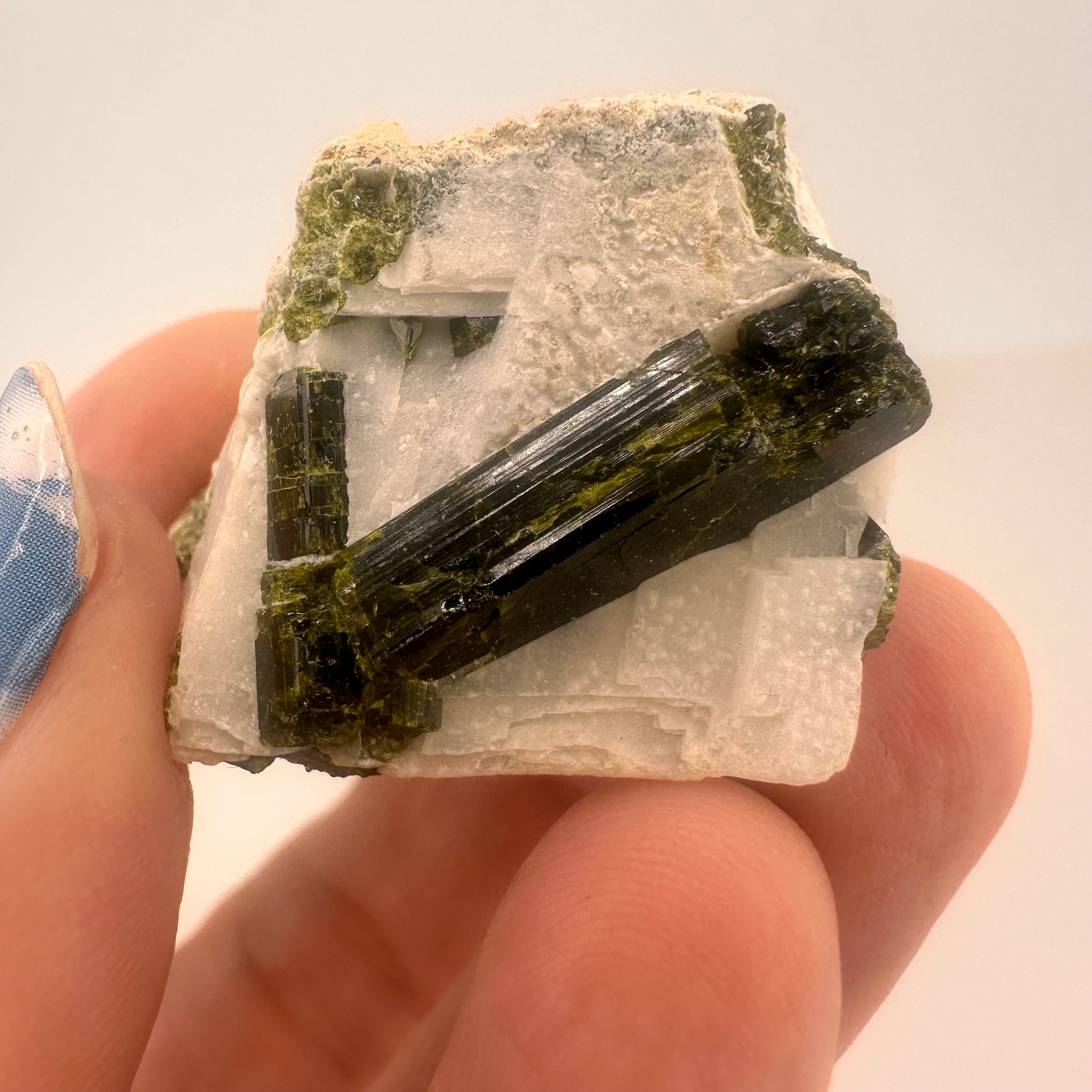 アフガニスタン産ガーネット、ダイオプサイド、エピドート　天然石、原石 アフガニスタン産ガーネット、ダイオプサイド、エピドート天然石、原石