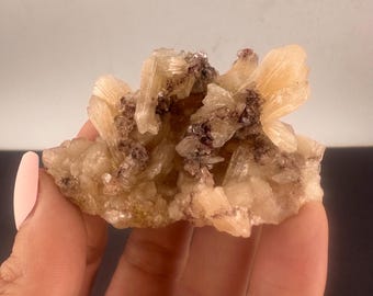 く*ら様 レッドスティルバイト カルセドニー 原石 鉱物標本 天然石 938