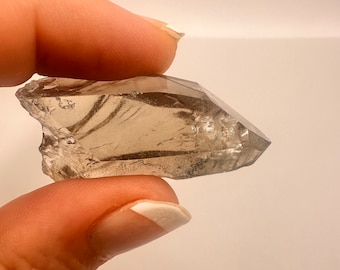 Hashupi Chlorite Quartz Point - Natural Formation, Nice Quality Clear Quartz  Crystal, Mineral Specimen | Hashupi Mine, Pakistan