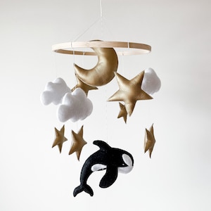 Orca Baby Mobile, Whale Baby Mobile, Baby Mobile Neutral, Nautical Baby Mobile, Orca Whale Gift, Ocean Baby Shower, Whale Nursery Decor