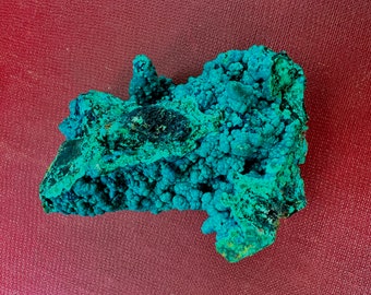 Tentadora mine Peru, chrysocolla on quartz