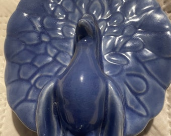 Jardinière murale Hull Pottery Blue Peacock, vers les années 40, États-Unis
