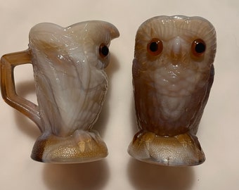 Jarra de crema de búho de vidrio vintage y azúcar Carmel Colors Vidrio escoria opaco, vidrio imperial, ojos de vidrio