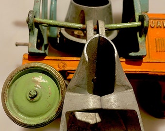 1920s Kenton Jager Cement Mixer … excellent condition heavy toy metal truck