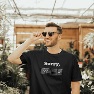 Przepraszam IDGAF Unisex T-shirt, Zabawna koszulka z akordami gitarowymi, Prezenty dla gitarzystów, Koszulka z żartobliwym sloganem gitarzysty, Zabawna koszulka dla muzyków Unisex