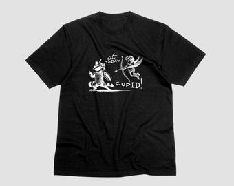 Camiseta de Cupido "Hoy no": Divertida camiseta de San Valentín con mapache