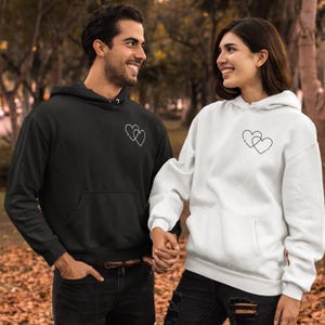 Sudadera unisex con capucha y bordado de doble corazón con inicial personalizada, regalo de San Valentín para parejas, sudadera con capucha con bordado de doble corazón con letras personalizadas