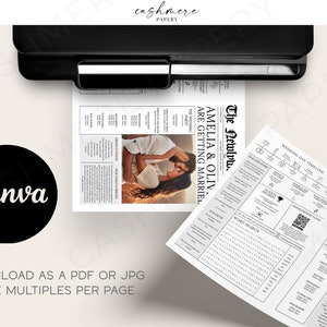 K&ouml;nnte beinhalten: Eine schwarz-wei&szlig;e druckbare Hochzeitsank&uuml;ndigungsvorlage im Zeitungsdesign. Der Text lautet "The Newlywed. Amelia & Olivia Are Getting Married." Die Vorlage enth&auml;lt einen Zeitplan f&uuml;r den Hochzeitstag, ein Wortsuchspiel und einen QR-Code.