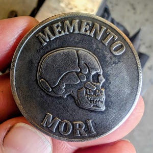Memento Mori Stoic Coin – Stainless Steel Inspirational Skull & Hourglass Pocket Token