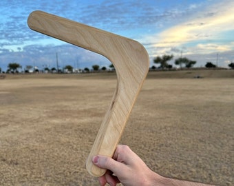 Hand-Crafted "The Traditional" Returning Boomerang
