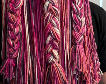 Handmade Pink Yarn Beard: Valentine&#39;s Day Costume, Cosplay