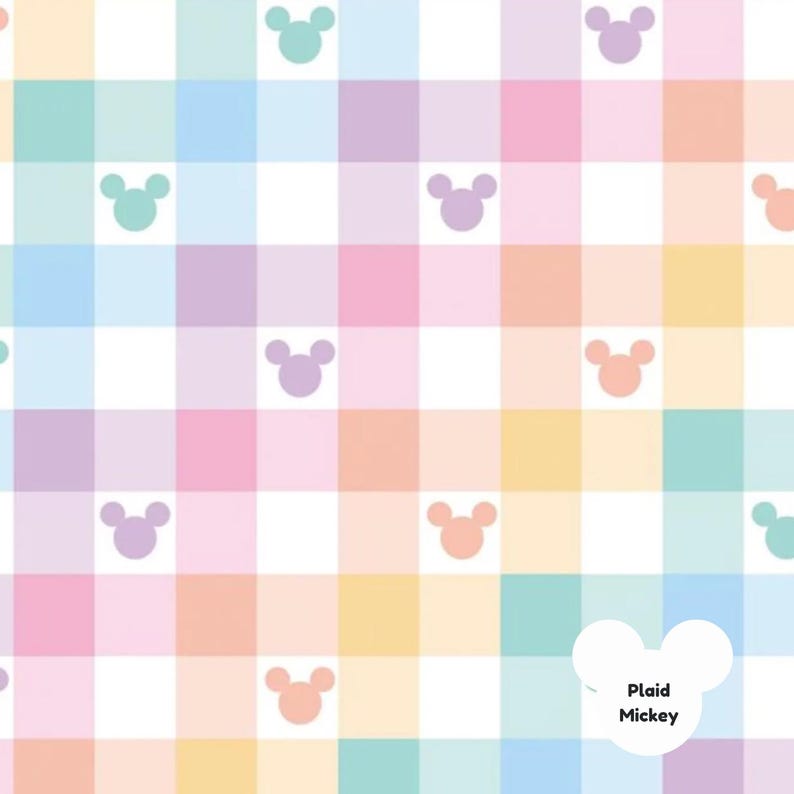 Puede incluir: Un dise&ntilde;o de cuadros pastel con siluetas de Mickey Mouse. El dise&ntilde;o incorpora cuadrados en tonos rosa, morado, azul, amarillo y verde, con detalles en blanco. Las palabras "Plaid Mickey" est&aacute;n en una silueta blanca de Mickey Mouse.