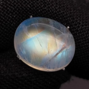 Natural Rainbow Moonstone with Blue & Golden Glow, 4.45 Cts, Oval Shape Cabochon, Size- 11x9x5 mm, Loose Gemstone for Ring or Pendant Making