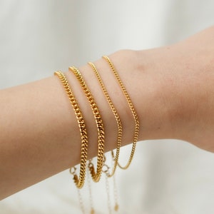 Real 18karat Solid Gold Curb Bracelet Chain, 3mm Ladies Bracelet, Adjustable, Birthday Gift for Her, Valentines Gift for Her, Special Gift.