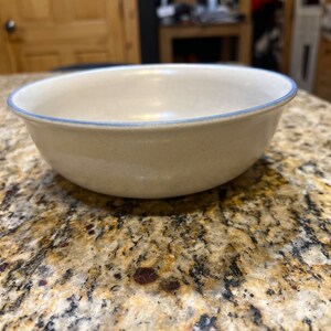 Pfaltzgraff Yorktowne Souper Salad Bowl image 2