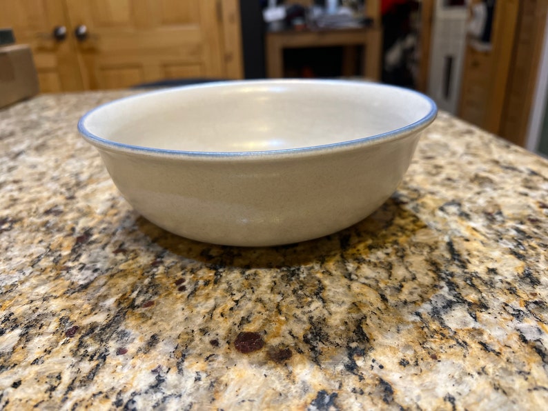 Pfaltzgraff Yorktowne Souper Salad Bowl image 2