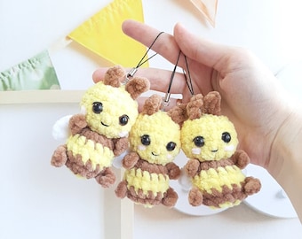 Crochet PATTERN Bee porte-clés, pas de couture, tutoriel Amigurumi PDF en anglais, jouet amigurumi fait main cadeau enfant pour la déco de Noël