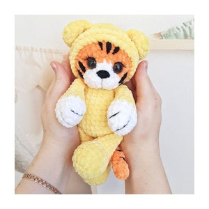 Crochet PATTERN tiger in pyjamas, Amigurumi tutorial in English