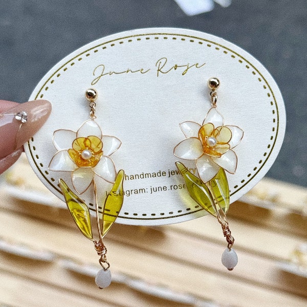 Spring Sunshine: Daffodil & Tulip Resin Flower Handmade Earrings