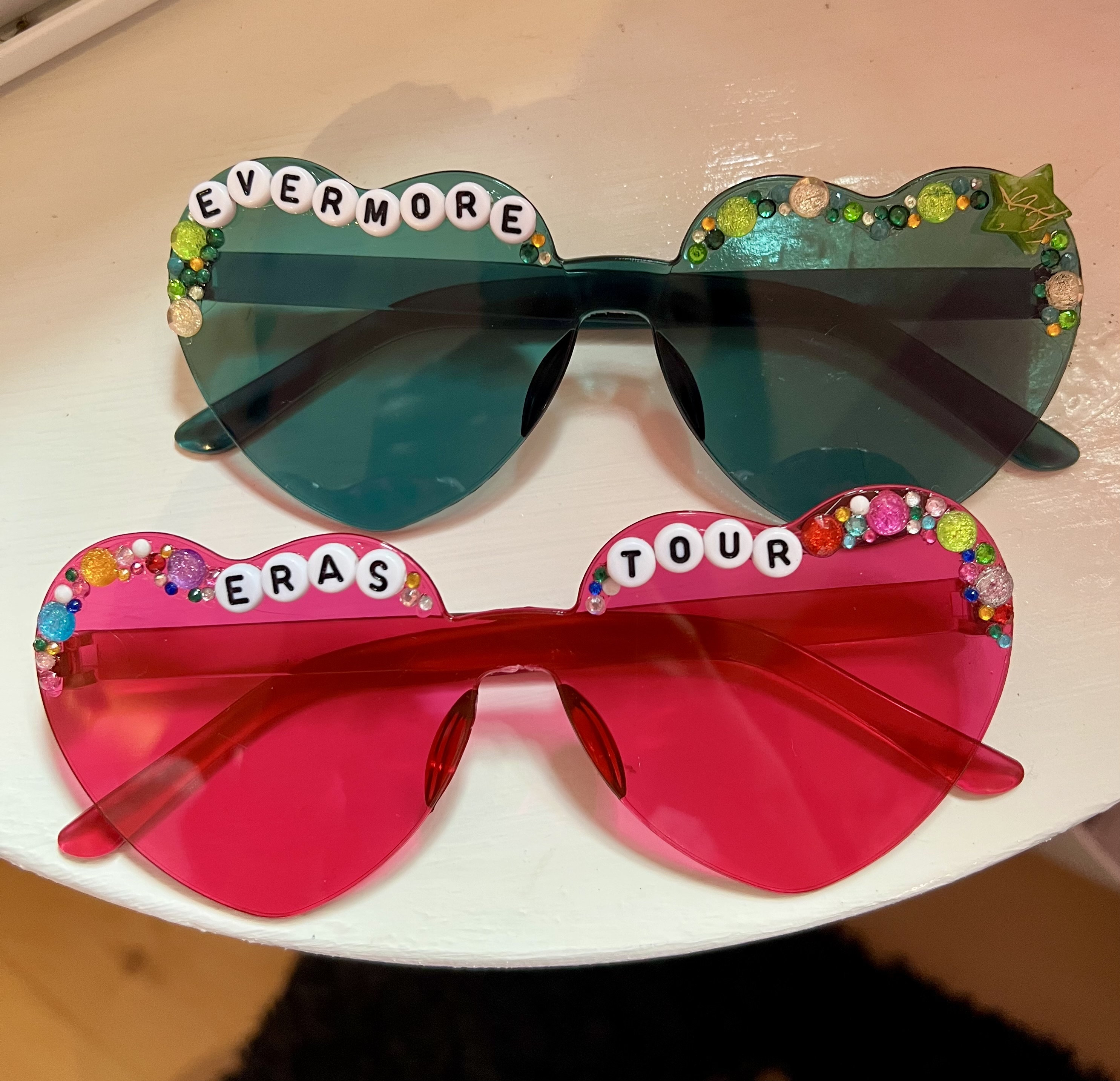 Sretsis !! Used heart sunglasses ?? Amazon.com: Etercycle Blue Heart Sunglasses For Women, Shiny  main image 3