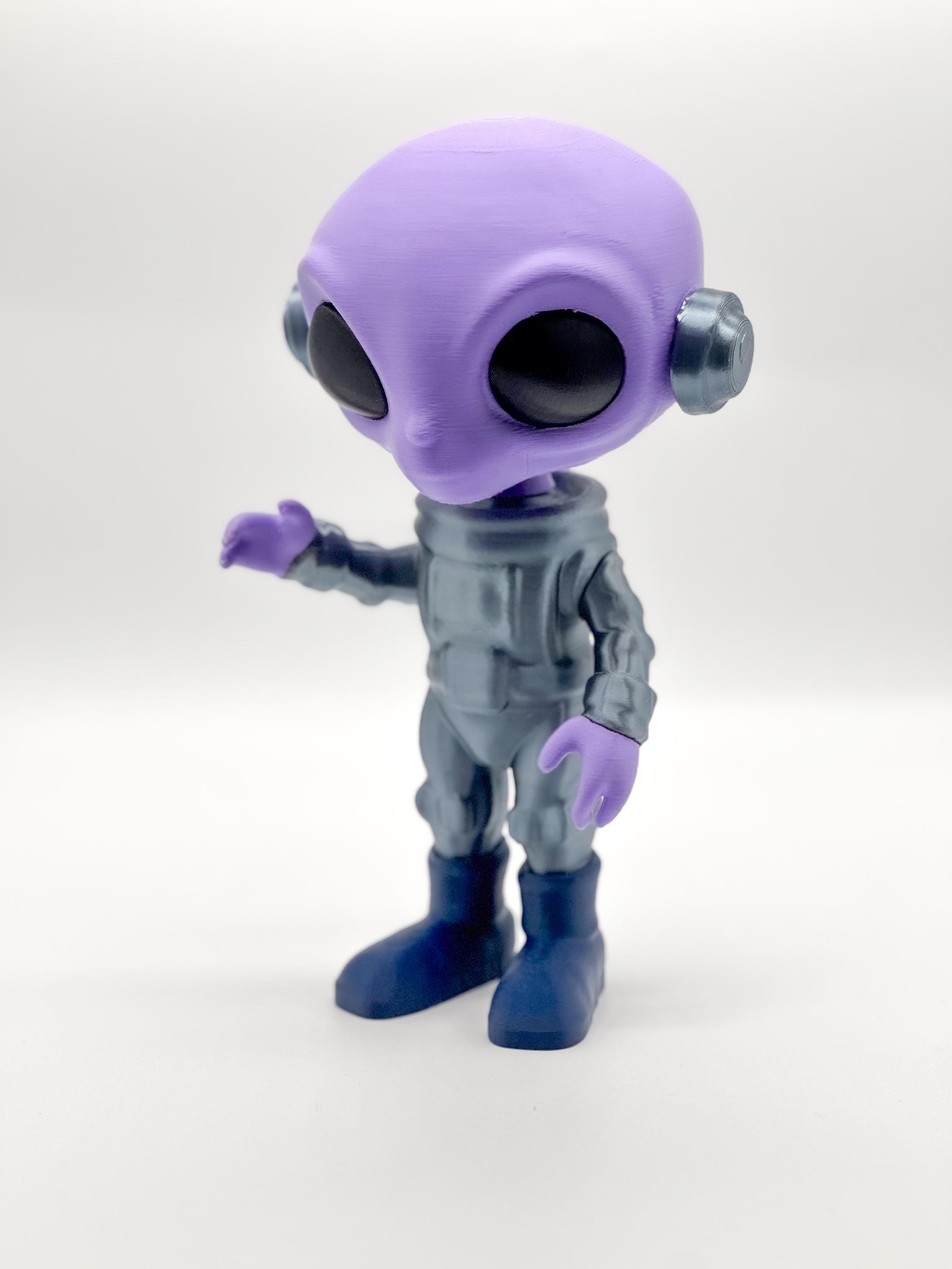 3D Printed Alien Action Figure: Sci-fi Art Toy, Posable Collectible - Etsy
