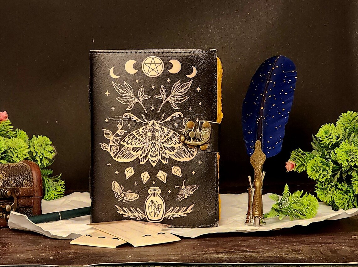 Blank Spell Book of Shadows Journal With Lock Vintage Handmade Leather ...
