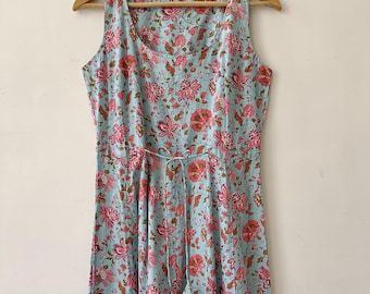 Robe en coton à imprimé floral Block || Style bohème chic || Vêtements de villégiature d&#39;été sans manches || Robe longue printanière || Tenue de jour || Cadeaux pour elle