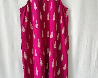 Robe rose à imprimé floral bloc || Robe en coton sans manches || Robe bohème chic d&#39;été | Robe d&#39;été pour femme | Robe indienne mi-longue | Robe de vacances