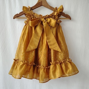 Pailletten Bogen zurück Baby Girl Party Dress: Gelbe Baumwolle Seide Prinzessin Outfit