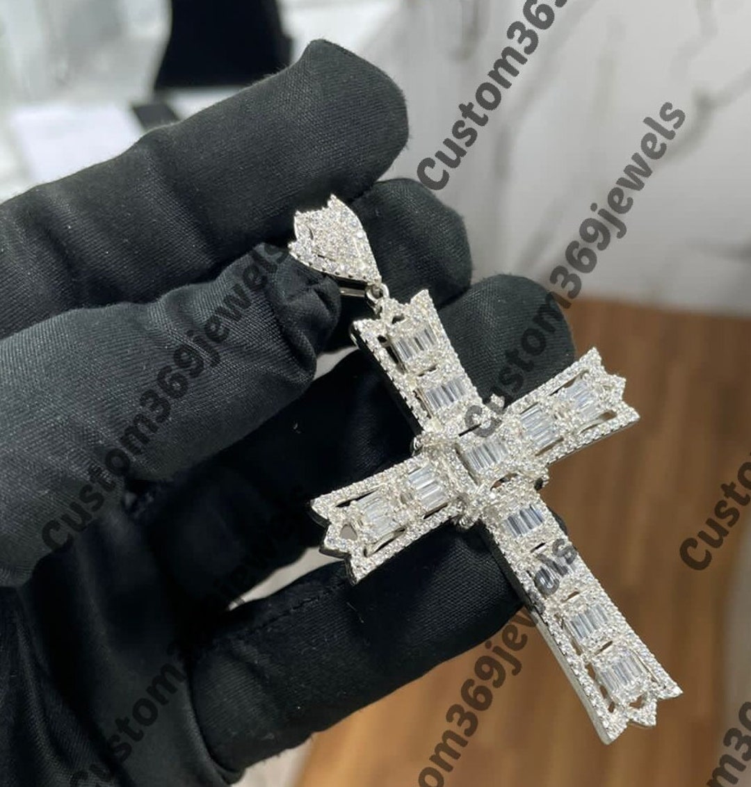 Mens Diamond Tester Passing Moissanite Diamond/ Cubic Zirconia Cross