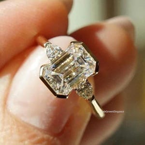 Emerald Cut Diamond Engagement Ring, 1.0 to 3.0 CT Emerald Cut Lab Grown Diamond Ring, Wedding Ring for Women Anniversary Gift, Ring for Her