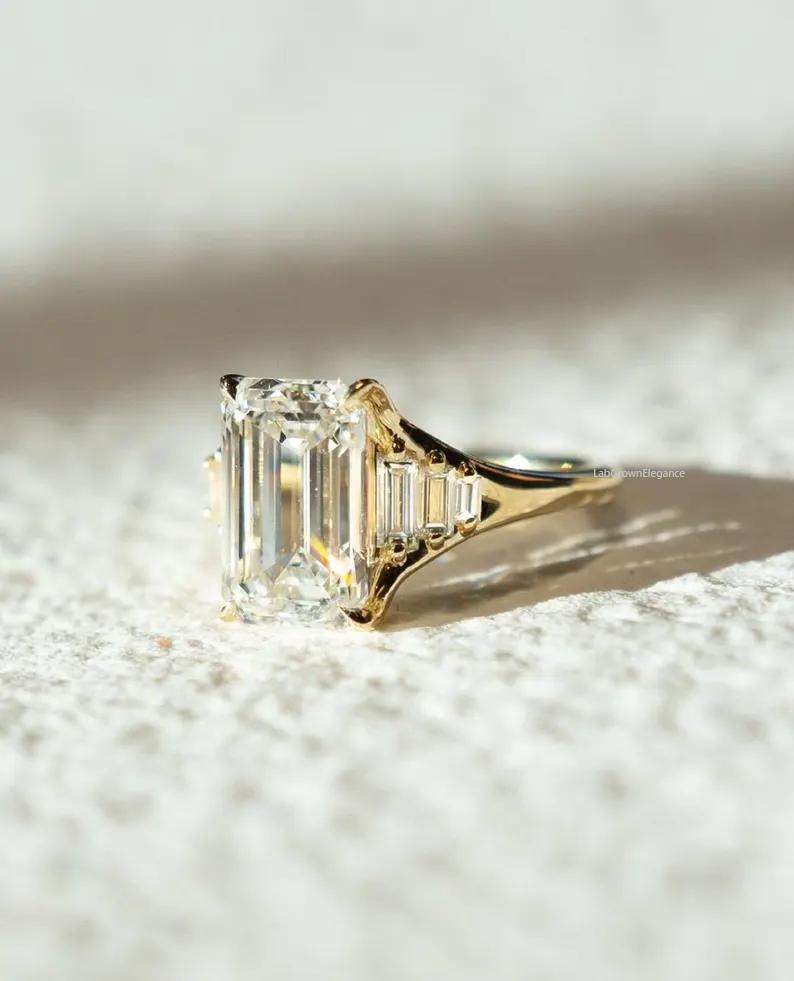 Emerald Cut Diamond Engagement Ring With Side Baguette Diamonds, IGI ...