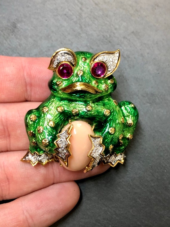 Vintage 18K Green Enamel Coral Cabochon Ruby Diam… - image 5