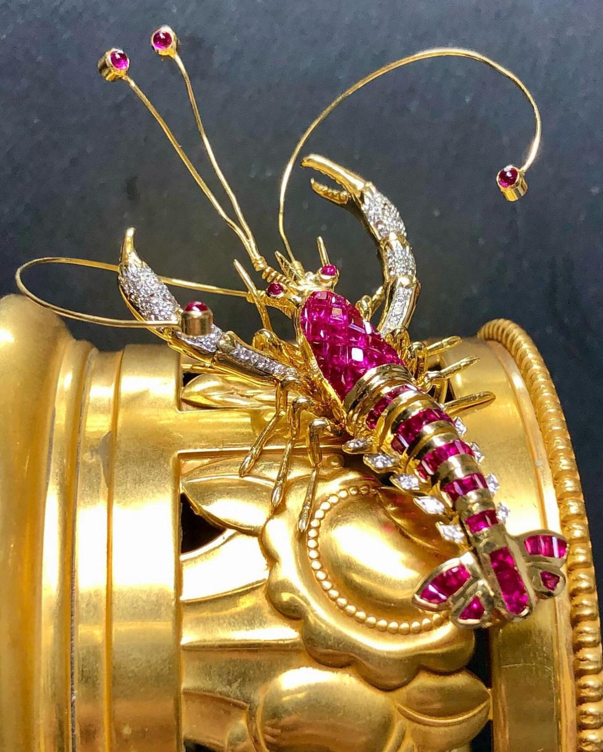 Vintage 18K Le Vian Invisible Set Ruby Diamond Lobster Brooch