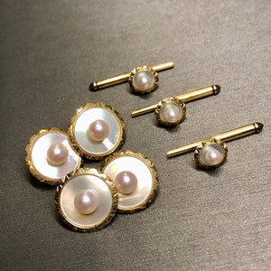 Juego de gemelos con botón de botón y perla MIKIMOTO de oro amarillo de 14 quilates vintage