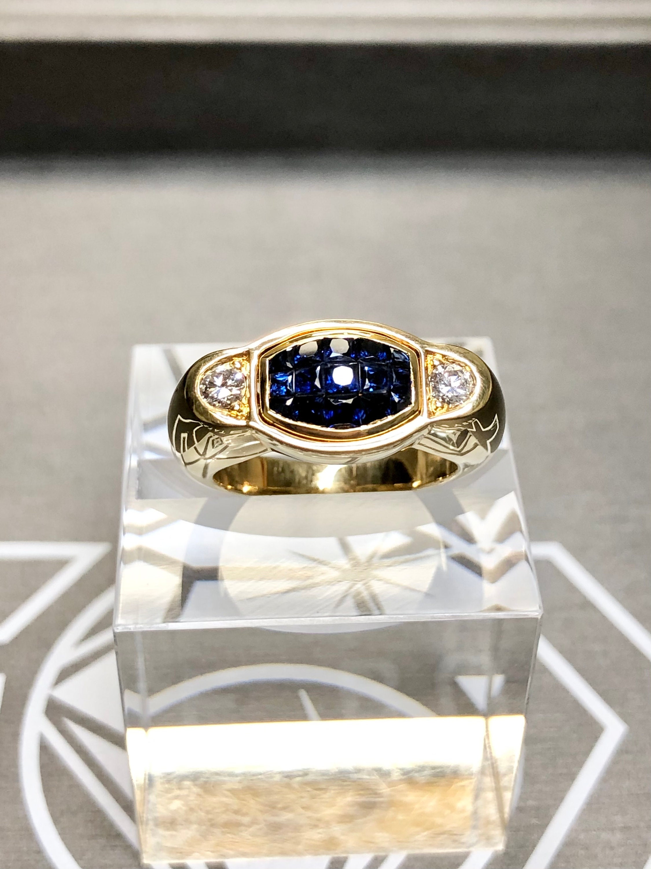 Estate 18K Invisible Set Deep Blue Sapphire Diamond Ring 2.05ctw Size 6.25