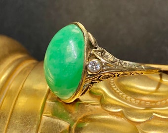 Antique Art Deco 18K Cabochon Jade European Diamond Seashell Signet Ring Sz 7.5