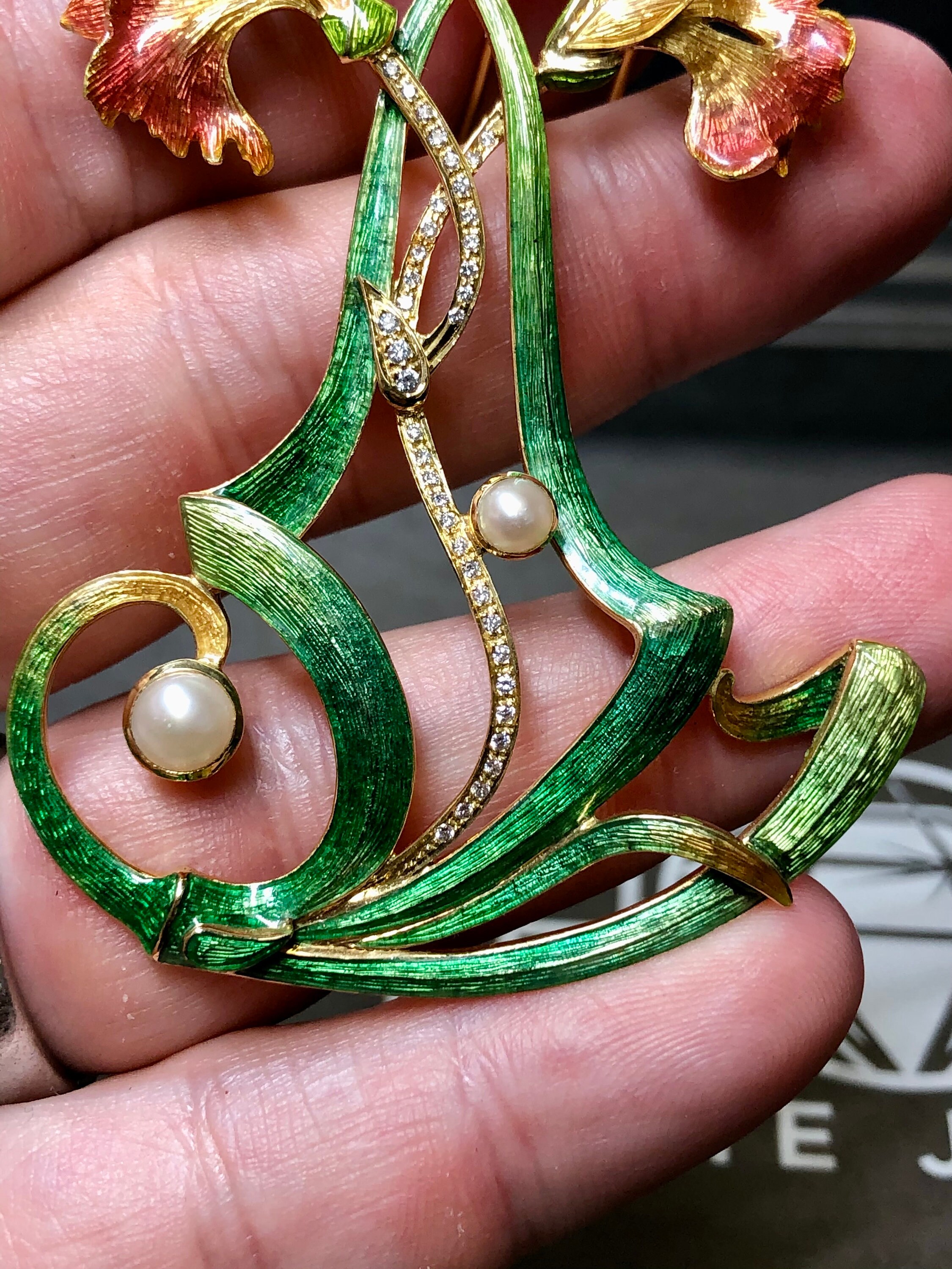 Broche-pendentif Le Monde En Parfum - Dorée Et émail Vert - Vintage Excellent état