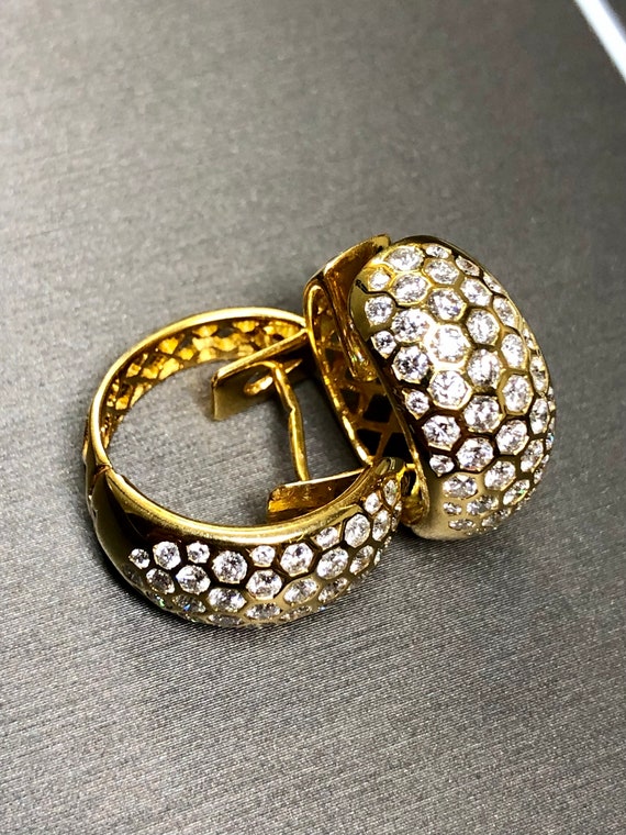 Estate 18K Diamond Honeycomb Huggie Earrings 2.80… - image 2