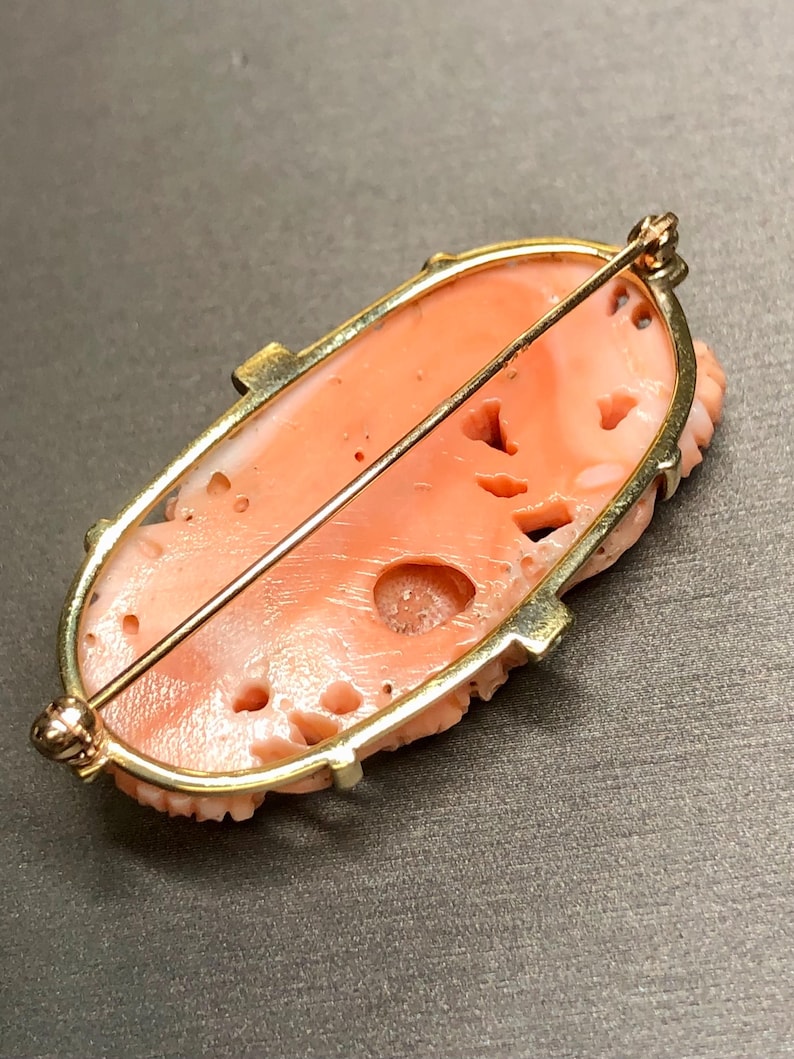 Vintage 18K Yellow Gold Intricate Floral Carved Pink Coral Oval Brooch ...