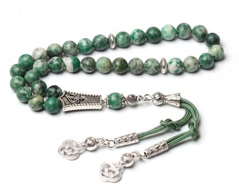 Tasbih de piedra verde: cuentas de oración islámicas con borlas plateadas