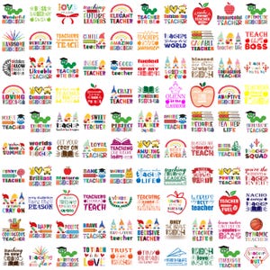 Puede incluir: Una colecci&oacute;n de archivos de corte SVG de tem&aacute;tica docente, coloridos. Los dise&ntilde;os presentan diversas frases e ilustraciones relacionadas con la ense&ntilde;anza, como "Teacher Tribe", "Teaching Future Leaders", "World's Best Teacher" y "Amazing Teacher".