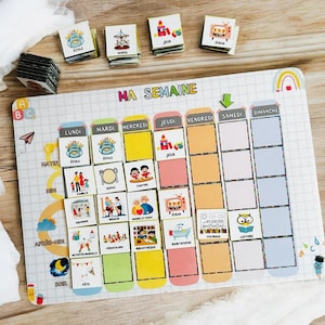 Peut inclure: Un tableau d'organisation visuel hebdomadaire coloré pour les enfants avec des images représentant des activités comme l'école, les repas, les jeux et le bain. Le tableau est intitulé "Ma Semaine".