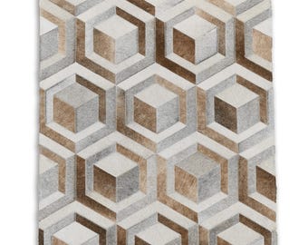 Natural Cowhide Patchwork Rug | Handmade Home Décor Cow Skin Carpet | Hair-on-Leather Patchwork Rug | 4 X 6 ft
