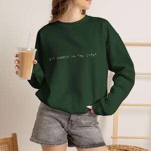 Rolig Git Commit-tröja | Min livs mjukvaruingenjörsgåva | Programmerare kodning Crewneck, datavetenskaplig teknikhumortröja, kodartröja