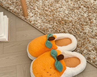 Pantuflas naranjas divertidas para mujer, bonitas pantuflas de algodón para el invierno, cálidas pantuflas de piel para interior con suela gruesa antideslizante.