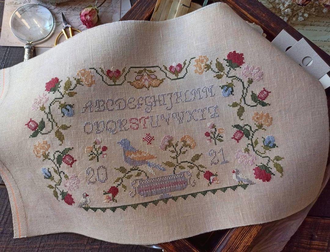 Springtime Blossom Sampler: Counted Primitive Cross Stitch Floral ...