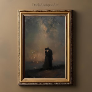 月明かりの抱擁 | ダークアカデミアアート、ロマンチックな星空の夜のプリント、夢のようなカップルのイラスト、アンティークデジタルダウンロード