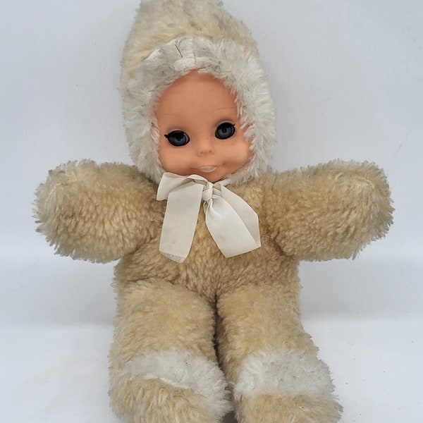 Poupée esquimau peluche ancien vintage beige blanc 30 cm yeux dormeurs