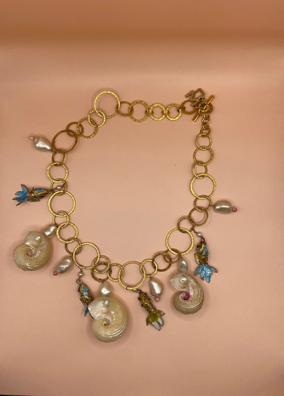 Vintage Shell, faux pearl and flying fish necklace Gem
